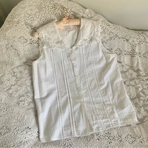 Vintage Eaton’s white cotton tank top cottage core blouse with lace collar
